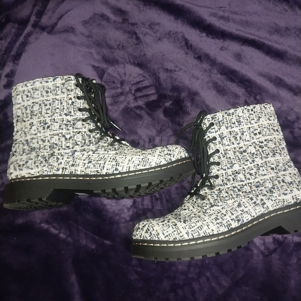 Torrid boots 7.5WW - Picture 3 of 4